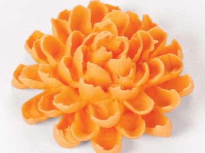 Comment créer facilement une jolie chrysanthème en glace royale ?