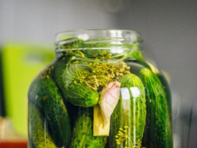 Comment faire des cornichons sans vinaigre ?