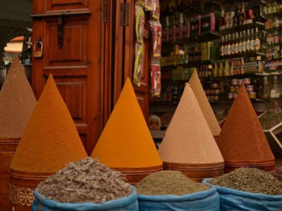 Découvrez les saveurs et les traditions de la cuisine marocaine