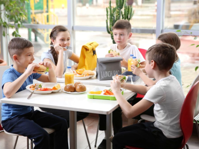 Cantine pour enfants : quelques astuces pour mieux choisir les menus