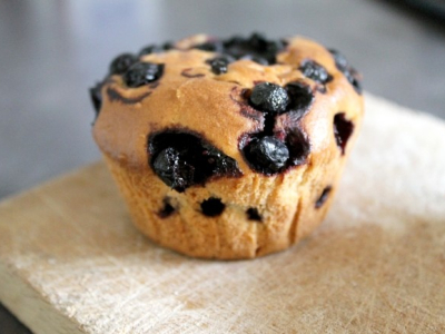 Muffin aux myrtilles ou « blueberry muffin »